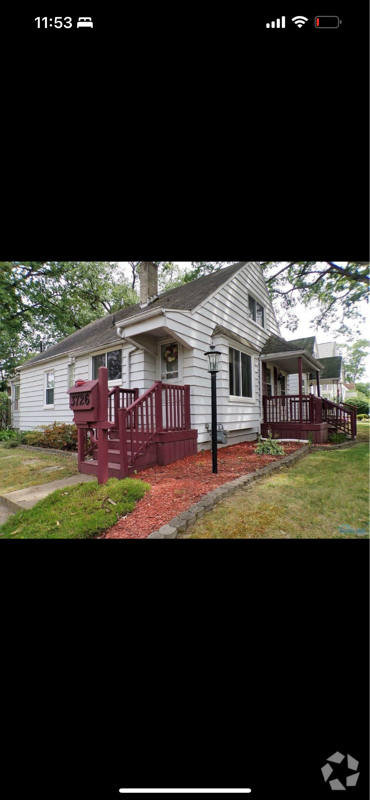 Building Photo - 3726 Sherbrooke Rd Rental