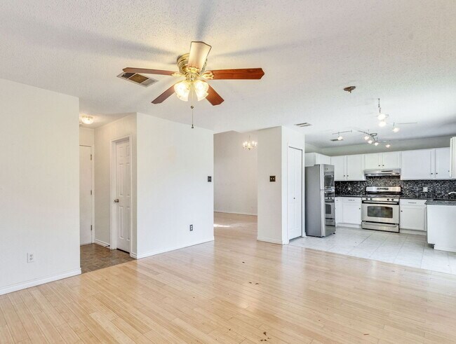 Photo - 3600 Cheyenne St