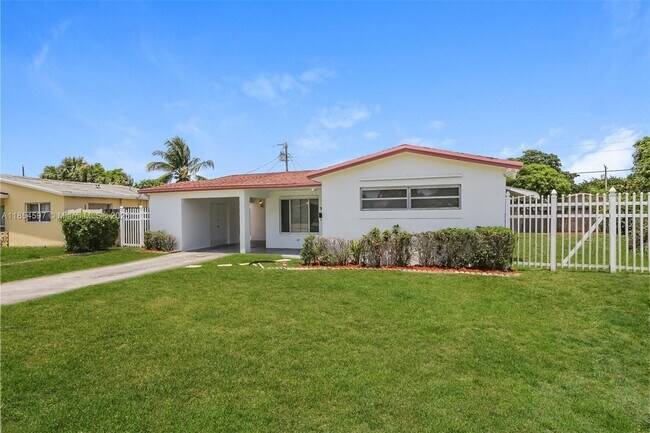 Building Photo - 3611 NW 36th St Rental