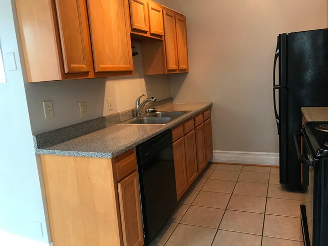 Photo - 801 Willard St Unit 2