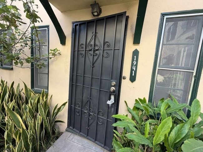 Photo - 1939 W Washington Blvd Unit 1941