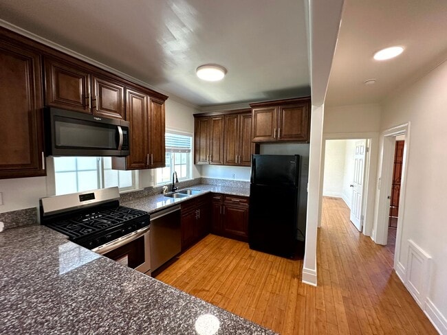 Photo - 1536 4th Ave Unit 1536 1/2