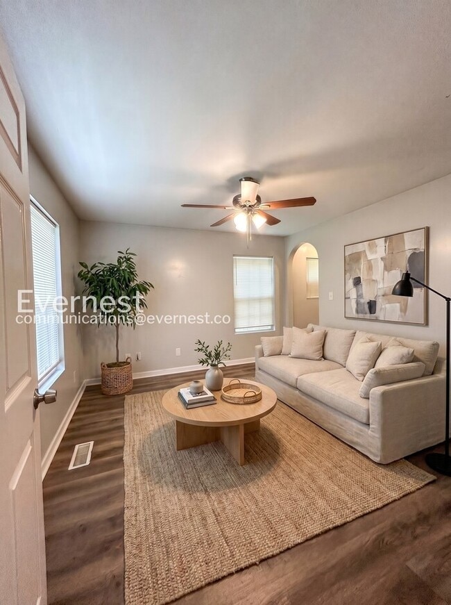 Photo - 1922 Dove Dr
