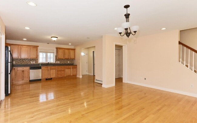 Photo - 24 Burrell St