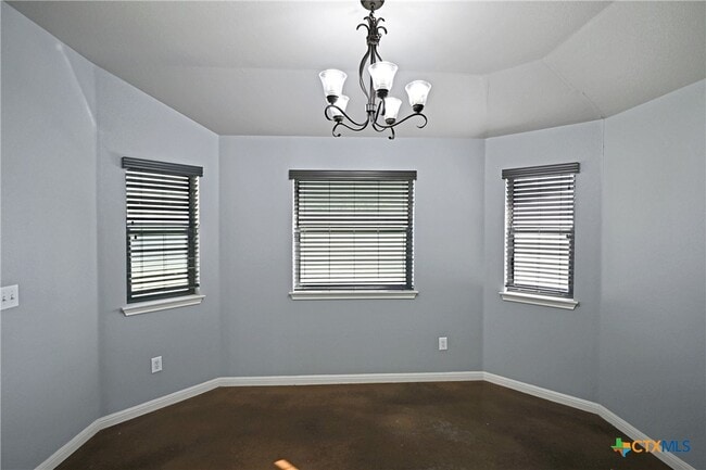 Photo - 2207 Hazelwood Dr