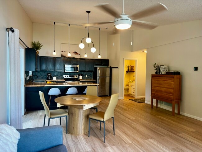 8A Oak Rd Unit 1