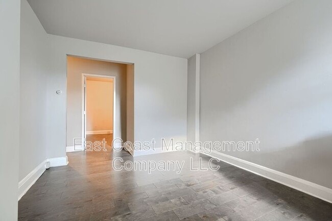 Building Photo - 425 N Highland Ave Unit 1 Rental