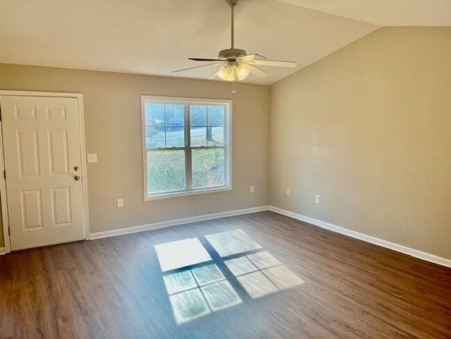 Photo - Brookstone Dr #1 &amp; #3 Unidad 3 Brookstone Dr