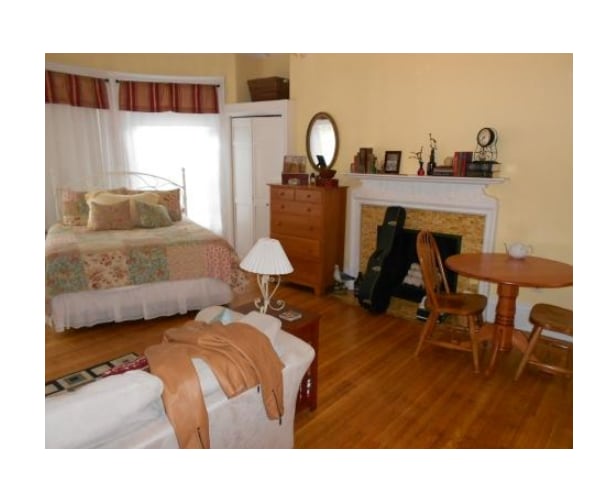 Photo - 869 Beacon St