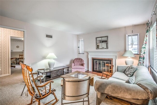 Photo - 7347 Dale Ave