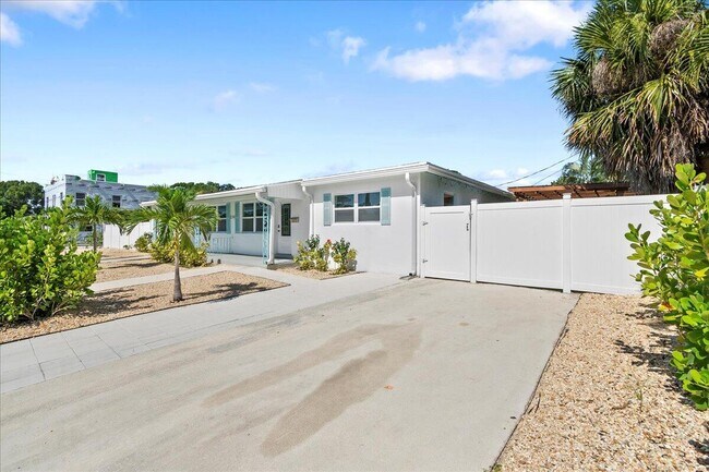 Photo - 2741 Parker Ave