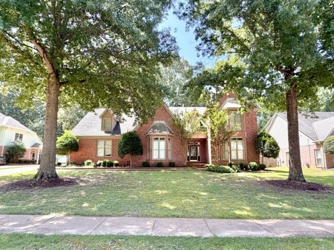 Building Photo - Beautiful 5BR 4.5 bath + bonus room family home in Collierville! Collierville schools