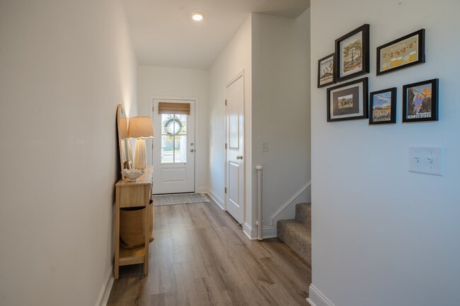 Photo - 63 Buckingham Dr