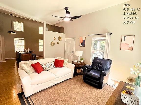 Photo - 837 Forrest Cir SE