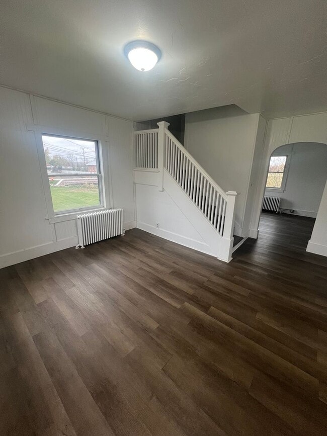 Building Photo - Woodland Farms LLC Unit Apartment 1