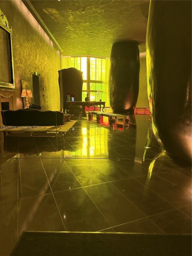 Building Photo - 465 Brickell Ave Unit 619