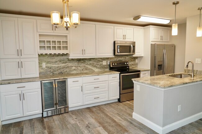 Photo - 2520 Grassy Point Dr Unit 104