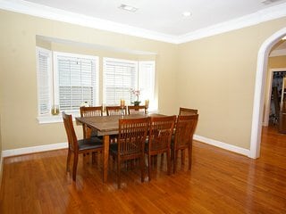 Photo - 865 Virginia Cir NE