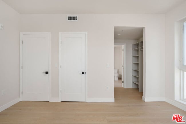 Photo - 5320 Cartwright Ave Unit PH506