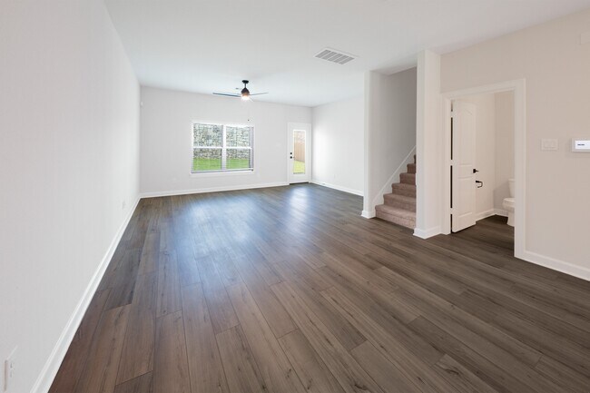 Photo - 6171 White Spruce Dr