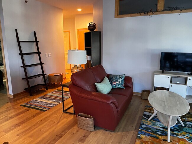 Photo - 350 W Wilson St Unidad 302