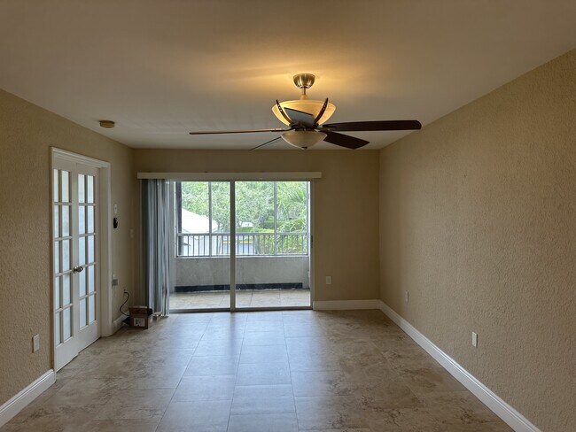 Photo - 2851 N Oakland Forest Dr