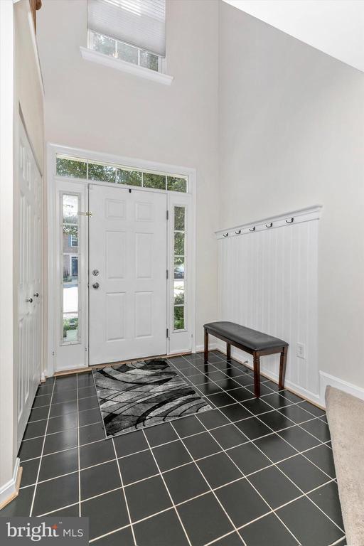 Photo - 1742 Trestle St