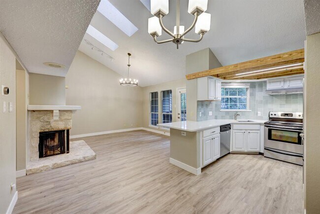 Photo - 3809 Spicewood Springs Rd Unidad 249