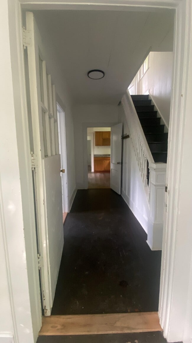 146 Pleasant St Ext