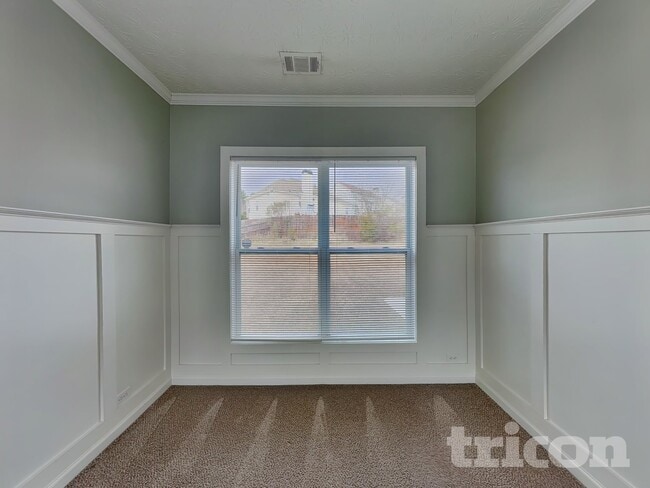 Photo - 1704 Chinaberry Ct