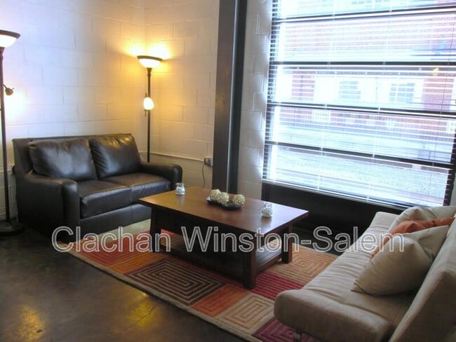 Photo - 101 E. Sixth St. Unit 112