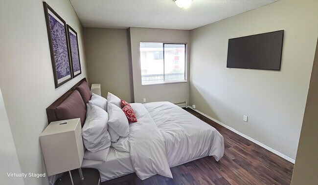 Photo - Dahlstrom Manor