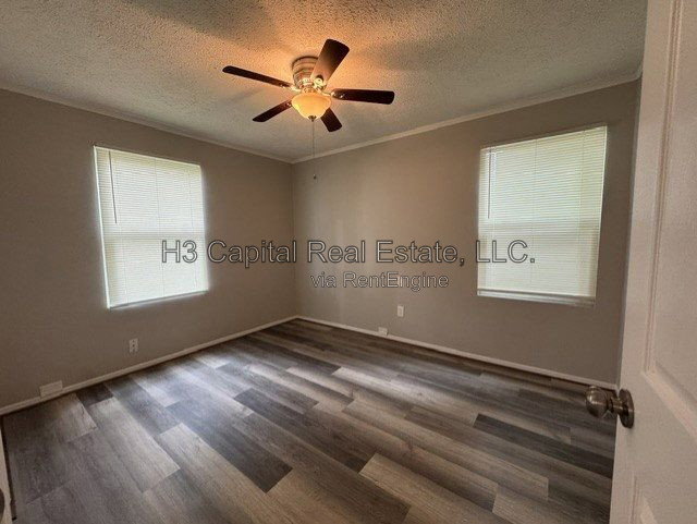 Photo - 302 Cobb St