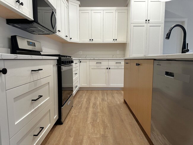 Photo - 465 29th Ct SE