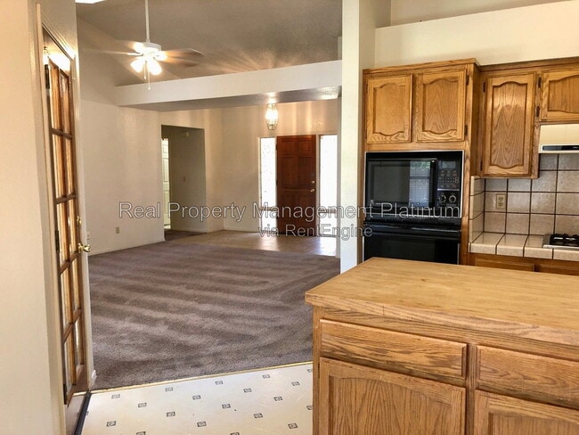 Photo - 6425 N Arthur Ave