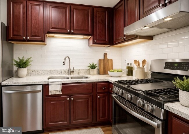 Building Photo - 10025 Fair Wds Dr Unit 144