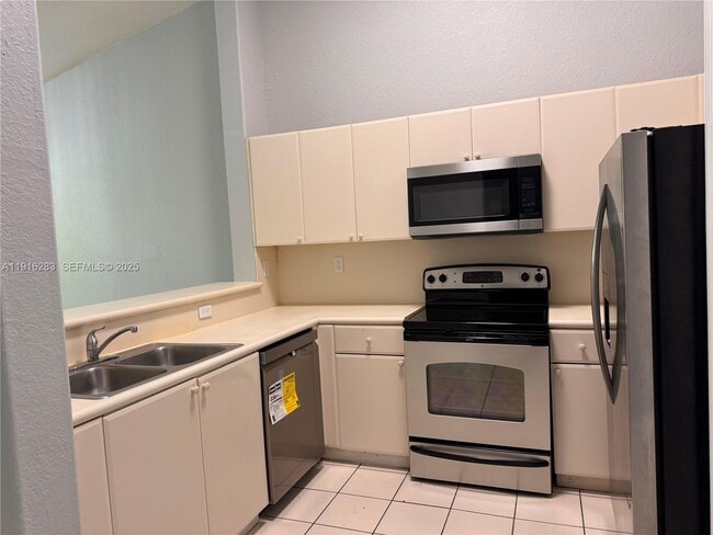Photo - 1663 SE 29th St Unit 202