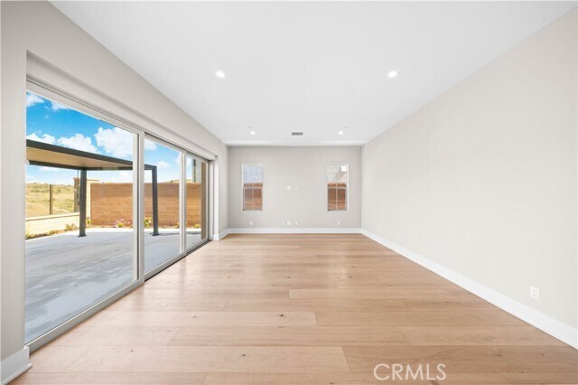 Photo - 130 Mossvine Casa