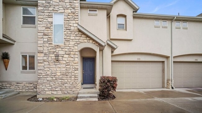 Building Photo - 10828 Wynview Ln