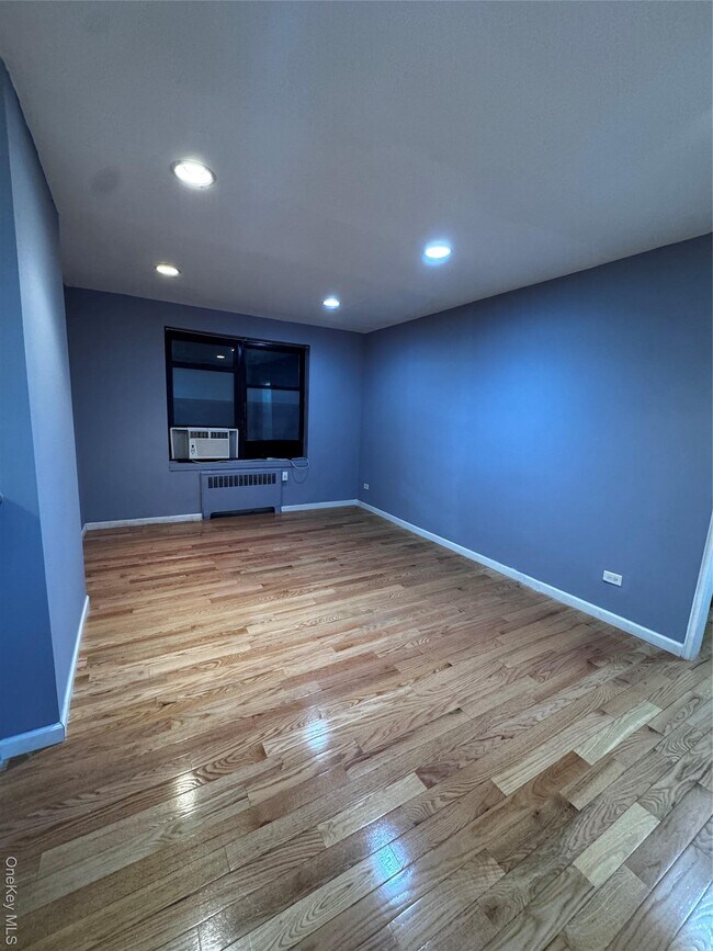 Photo - 44-10 Macnish St Unit 1C