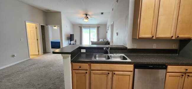 Photo - 7036 Deer Lodge Cir