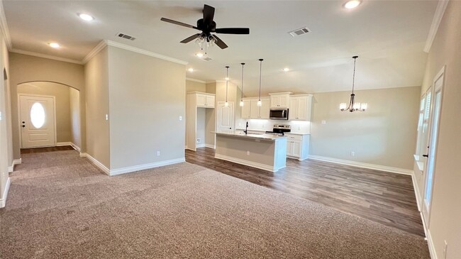 Photo - 805 Ransom Wy
