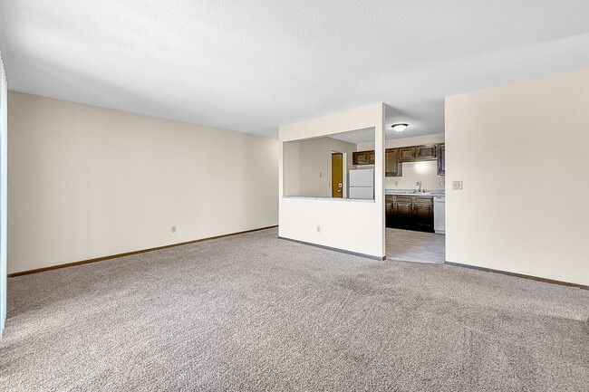 Photo - Goldbriar Chateau