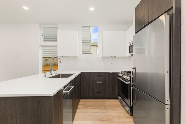 Photo - Gorgeous Greenlake Area 2 Bedroom Townhouse