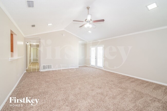 Photo - 1746 Cinnamon Dr