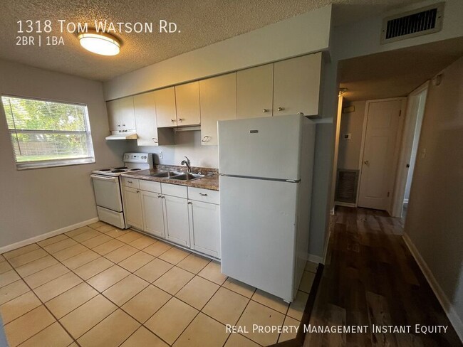 Photo - 1318 Tom Watson Rd