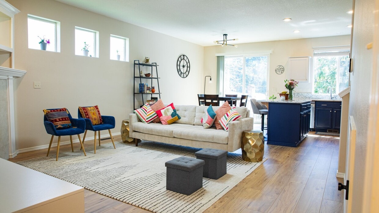 Updated Craftsman on Corner Lot in Aloha~ ... - Modern Comfort in a Prime Beaverton Locati...
