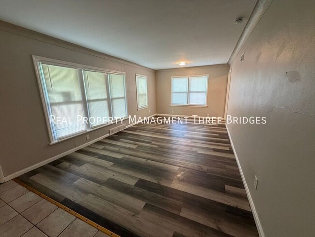 Photo - 6156 Wulff Dr