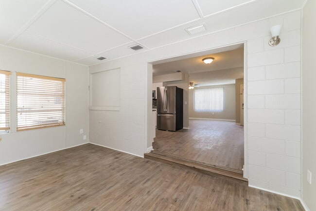 Photo - 309 Vaniman Ave