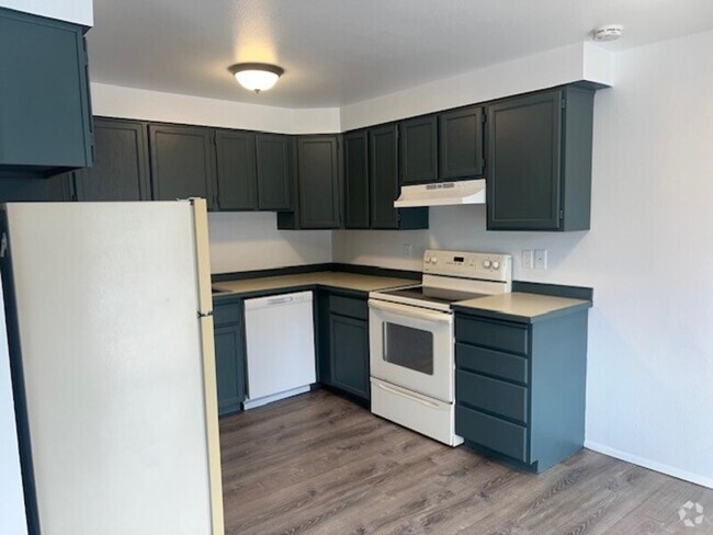 Building Photo - 514 Main Pl Rental